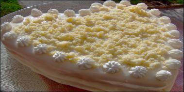 Beyaz ikolatal Pasta